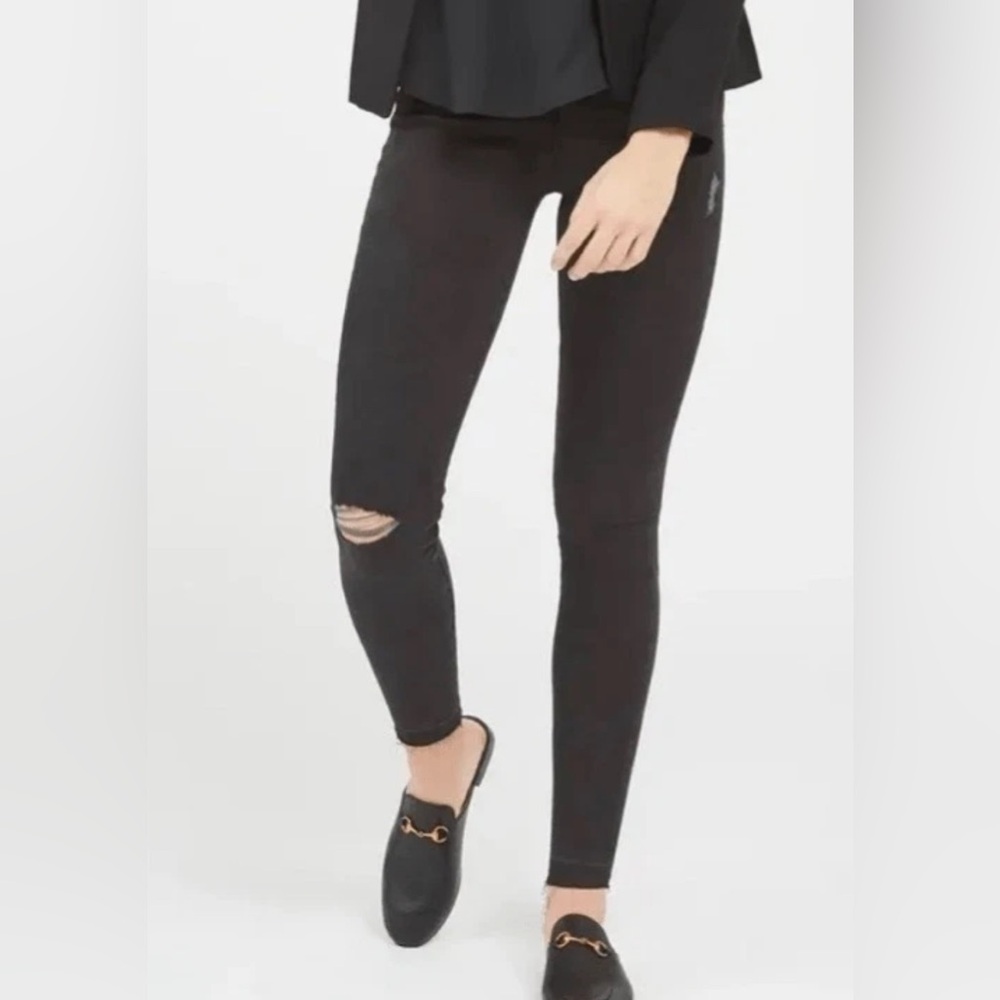 SPANX Distressed Black Skinny pull on jeans